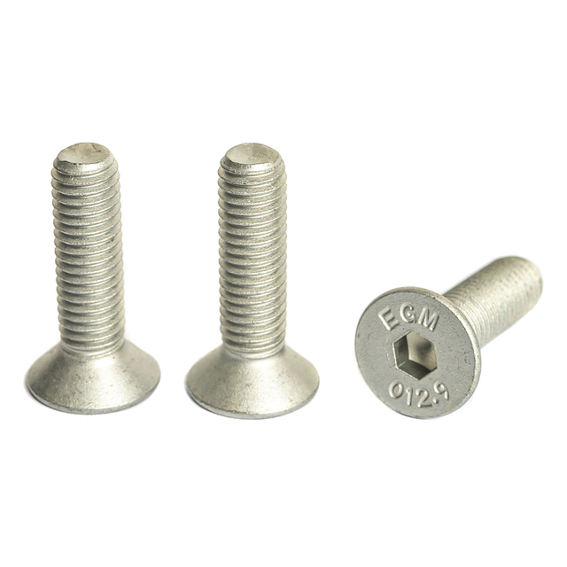 High strength bolts